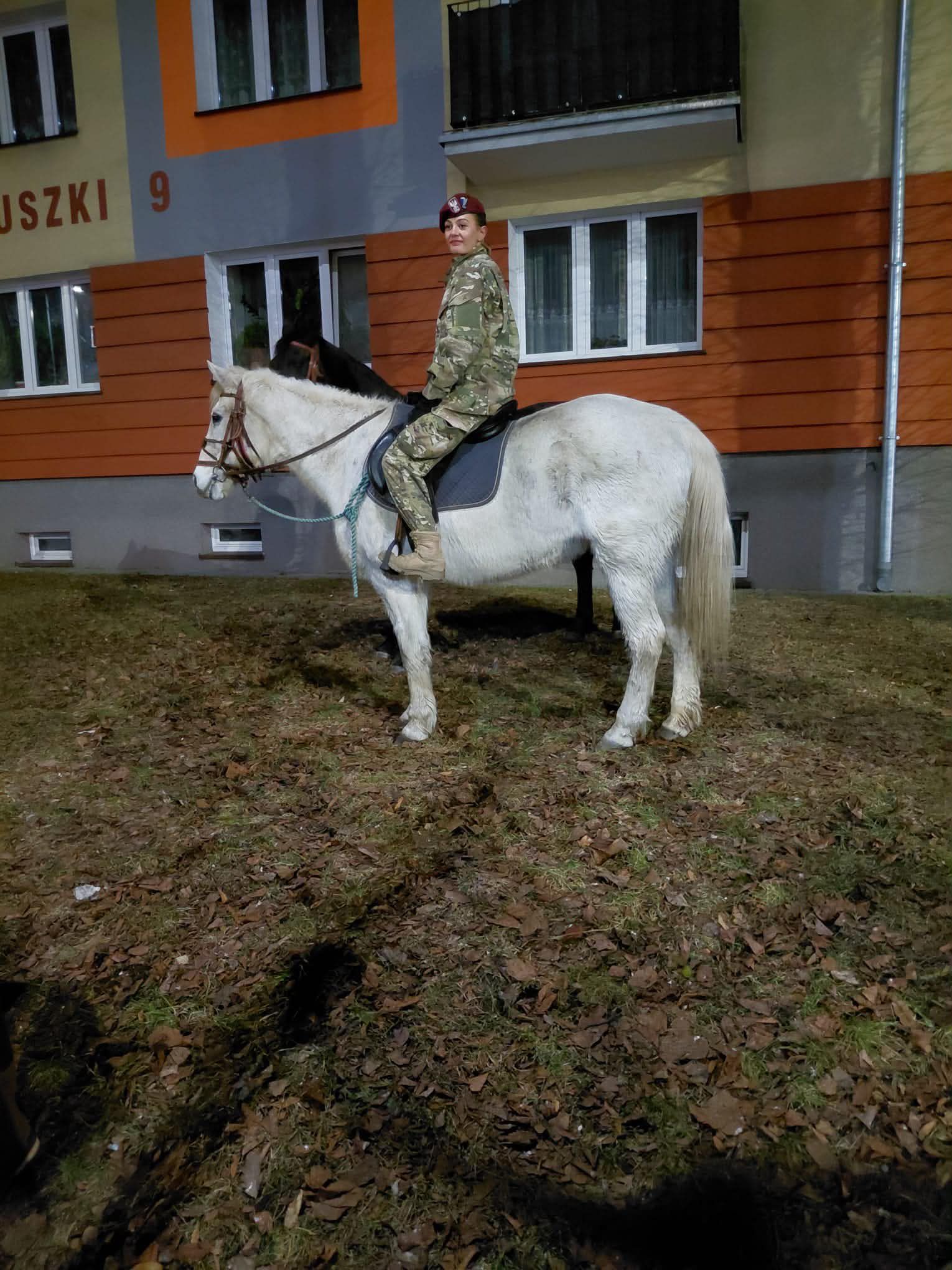 {{ item.nazwa }}
