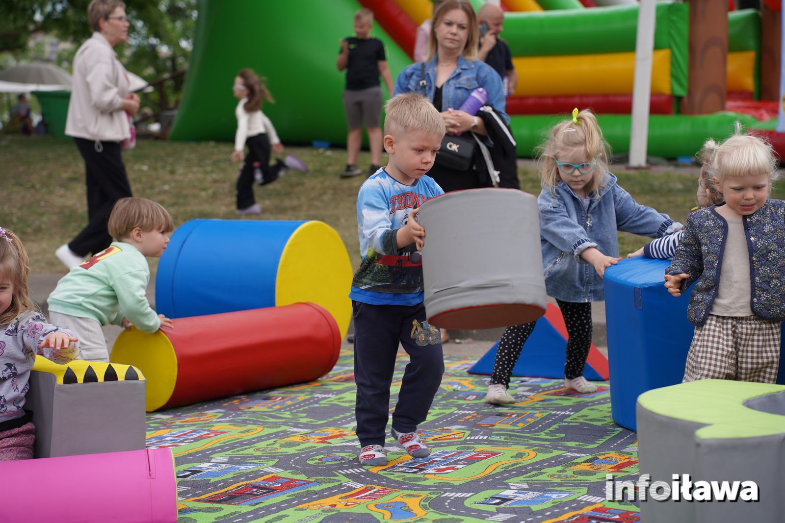 {{ item.nazwa }}