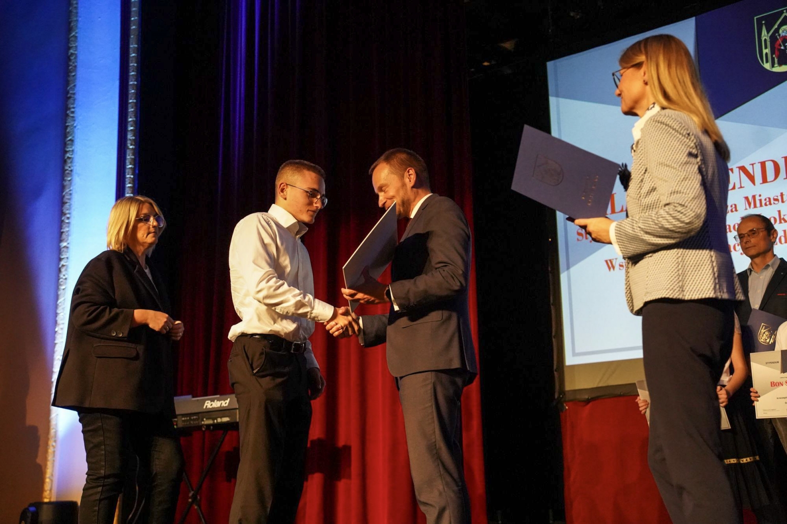 {{ item.nazwa }}